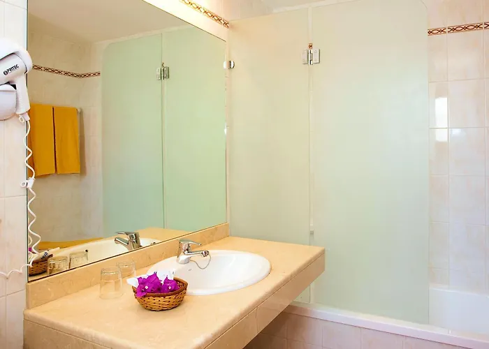 Hotel Sbh Royal Monica 3*